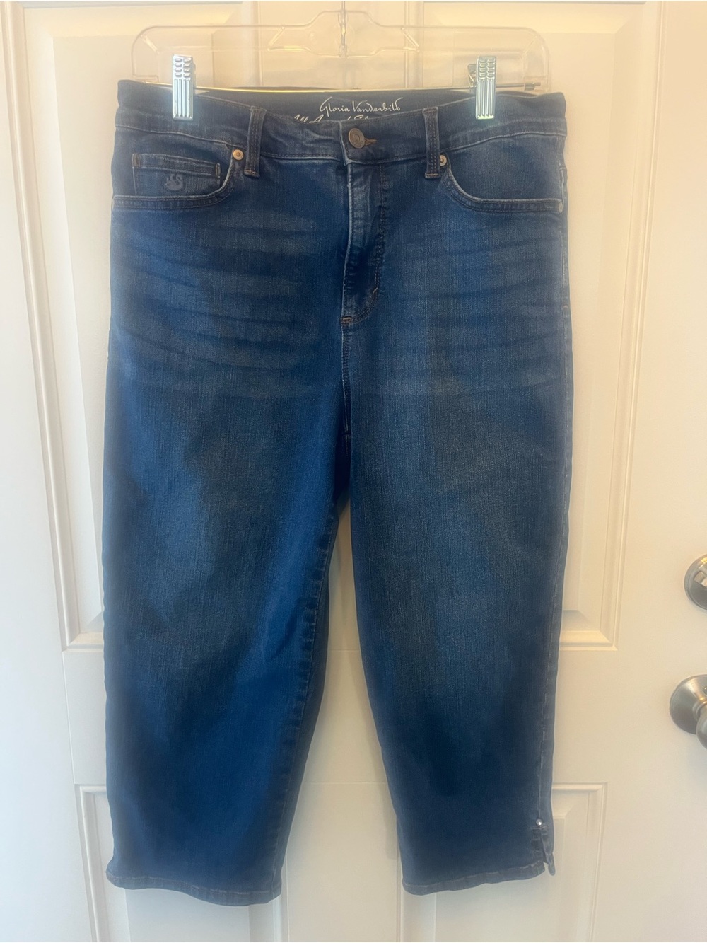 Gloria Vanderbilt Amanda All Around Slimming Denim Capris